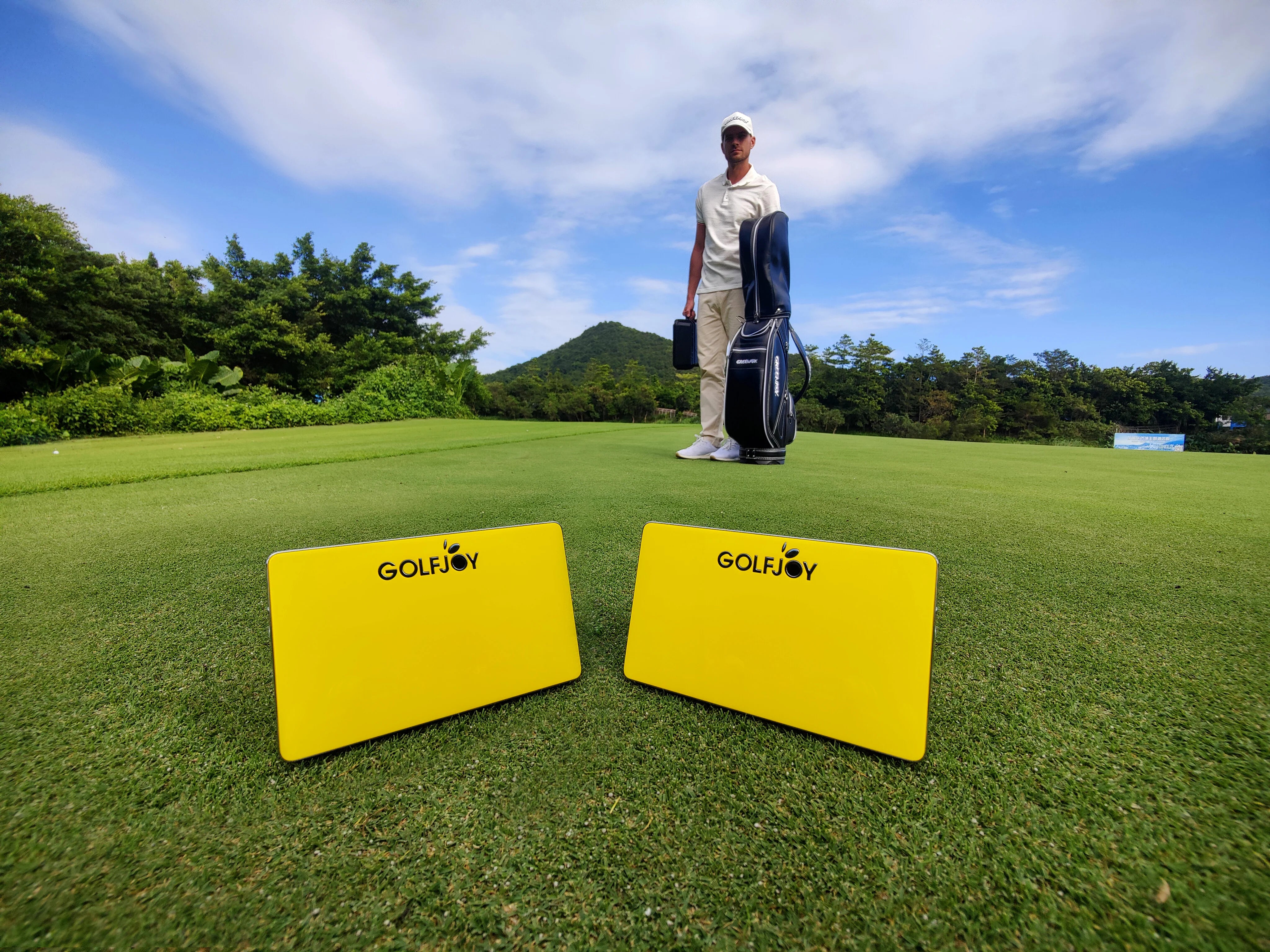 Komplettes Set: Golfjoy Waver Launchmonitor + Golfnetz Rukket Haack Pro + Tri-Turf