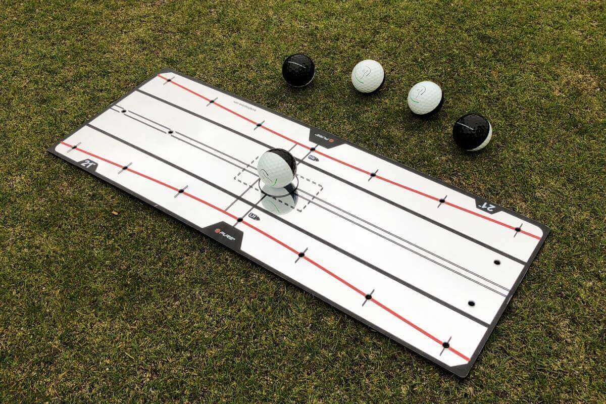 pure2improve putting spiegel met golfbal